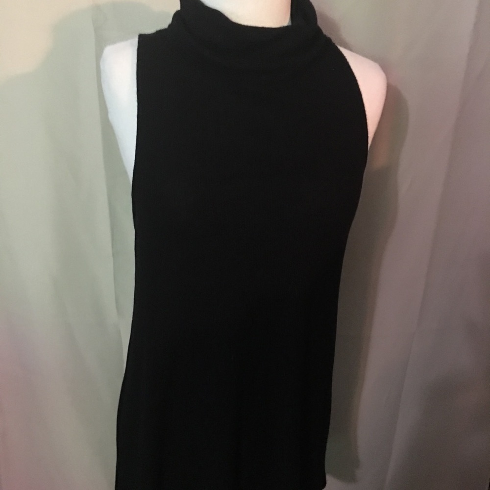Sun &‎ Shadow Cowl Neck Short Sleeve Tunic